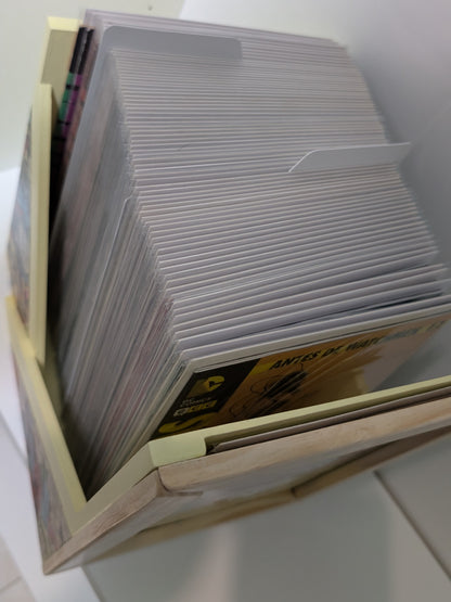 Frikaja Abierta – Caja de madera para cómics en grapa